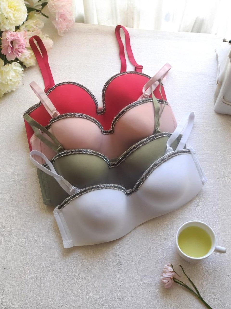 Stylish Seamless Padded Bralette with Black Crystal Lace