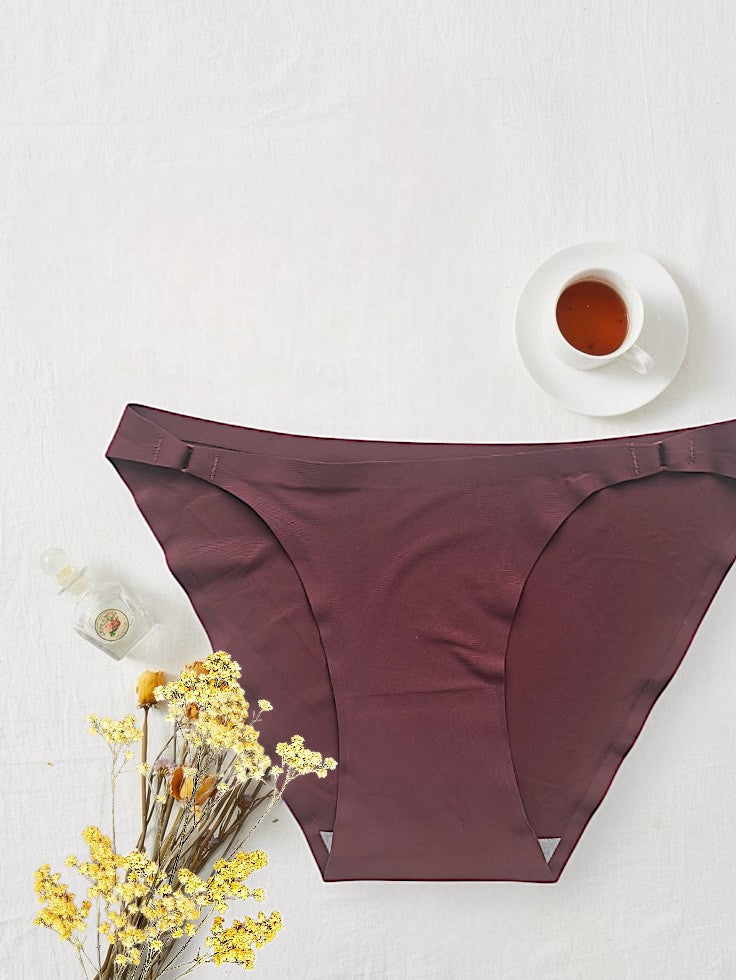 Seamless Breathable Mid-Waist Panty – Soft, Stretchy & Invisible Underwear